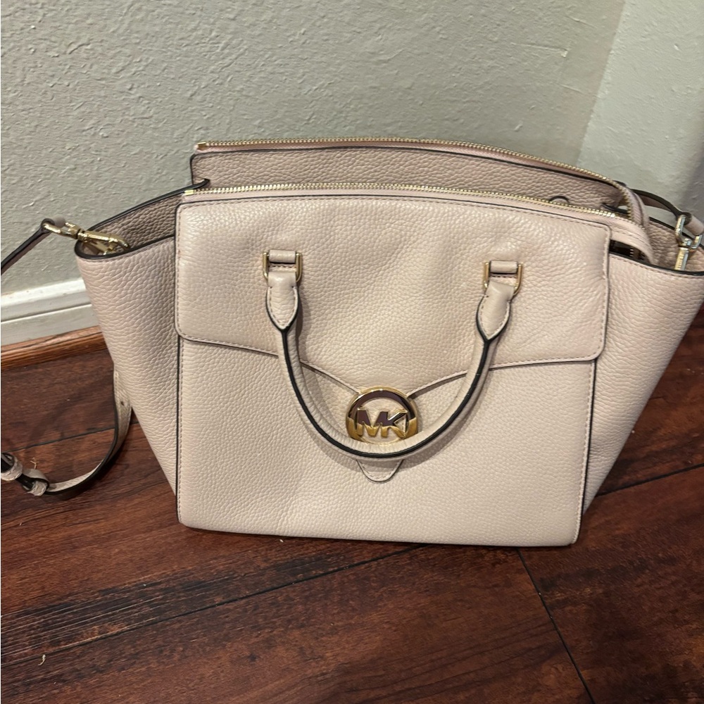 Michael Kors Blush Leather Shoulder Bag